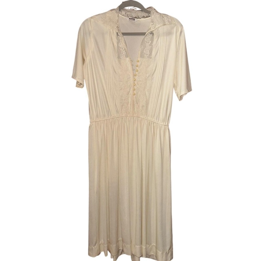 Vintage 1970s Montgomery Ward prairie embroidered dress
